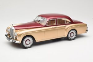 Rolls-Royce Silver Cloud III Flying Spur H.J. Mulliner Rouge & Or MCG 1:18 MCG18132 Métal Moulé