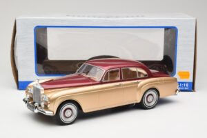 Rolls-Royce Silver Cloud III Flying Spur H.J. Mulliner Rouge & Or MCG 1:18 MCG18132 Métal Moulé — image 6 sur 6