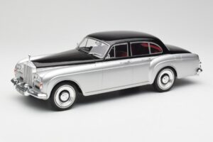 Rolls-Royce Silver Cloud III Mulliner Argent & Noir MCG 1:18 MCG18128 Métal Moulé