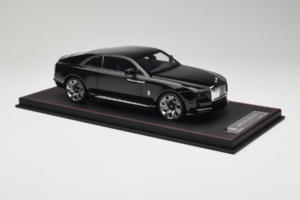 Rolls-Royce Spectre Noir Df Model 1:18 REMC017 Résine — image 4 sur 6