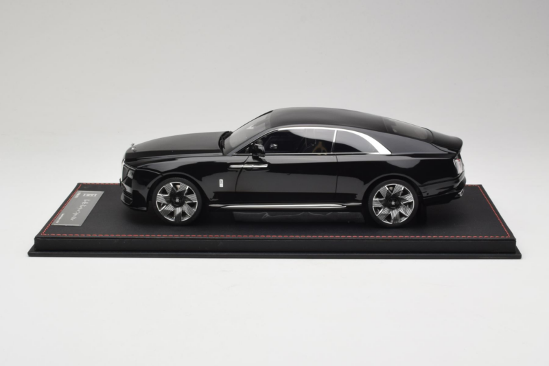 Rolls-Royce Spectre Noir Df Model 1:18 REMC017 Résine