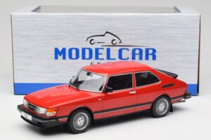 Saab 900 GL Rouge MCG 1:18 MCG18340 Métal Moulé — image 6 sur 6