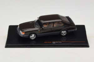 Saab 900 Turbo Noir IXO 1:43 CLC577N Métal Moulé