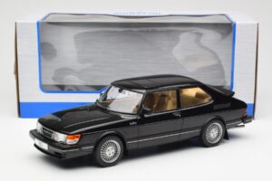 Saab 900 Turbo Noir MCG 1:18 MCG18338 Métal Moulé — image 6 sur 6