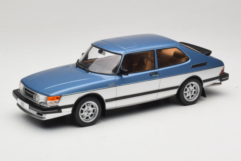 Saab 900 Turbo Blue Metallic MCG 1:18 MCG18261MCW Métal Moulé