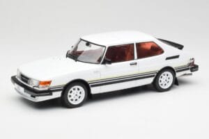 Saab 900 Turbo Blanc MCG 1:18 MCG18339 Métal Moulé