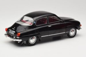 Saab 96 V4 Noir MCG 1:18 MCG18063 Métal Moulé — image 2 sur 6