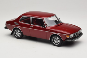 Saab 99 EMS Metallic Rouge MCG 1:18 MCG18441 Métal Moulé — image 4 sur 6