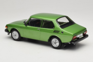 Saab 99 Metallic Vert MCG 1:18 MCG18440 Métal Moulé — image 5 sur 6