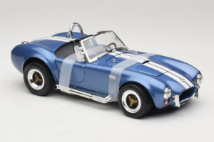 Shelby Cobra 427 S/C Bleu Bande Blanche Road Signature 1:18 92058-P2 Métal Moulé — image 4 sur 6