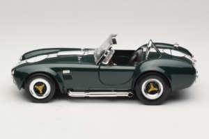 Shelby Cobra 427 S/C Vert Foncé Bandes Blanches Road Signature 1:18 92058-P1 Métal Moulé — image 4 sur 8