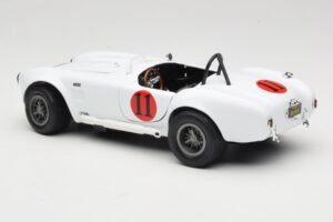 Shelby Cobra 427 S/C Blanc Auto World 1:18 AWSS104 Métal Moulé — image 7 sur 8