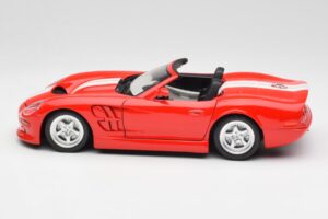 Shelby Series 1 Cabriolet Rouge Bburago 1:18 3353 Métal Moulé — image 4 sur 8