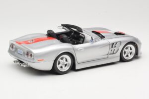 Shelby Series 1 Argent Bburago 1:18 3323 Métal Moulé — image 3 sur 8