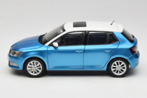 Skoda Fabia Mk3 Bleu OEM 1:18 ZSF000004BLA Métal Moulé — image 4 sur 8