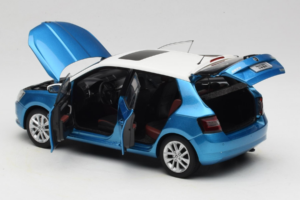 Skoda Fabia Mk3 Bleu OEM 1:18 ZSF000004BLA Métal Moulé — image 5 sur 8
