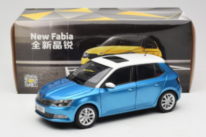 Skoda Fabia Mk3 Bleu OEM 1:18 ZSF000004BLA Métal Moulé — image 8 sur 8