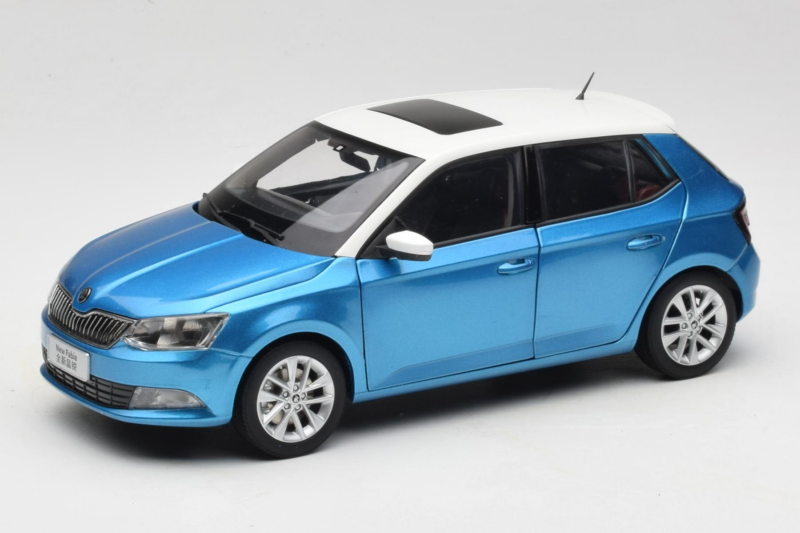 Skoda Fabia Mk3 Bleu OEM 1:18 ZSF000004BLA Métal Moulé