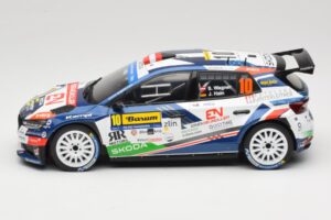 Skoda Fabia Rally2 #10 S. Wagner / G. Winter Barum Czech Rally Zlín 2024 IXO 1:18 18RMC221 Métal Moulé — image 3 sur 6