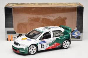 Skoda Fabia WRC #15 T. Gardemeister / P. Lukander WRC 1999 Solido 1:18 90457 Métal Moulé — image 8 sur 8