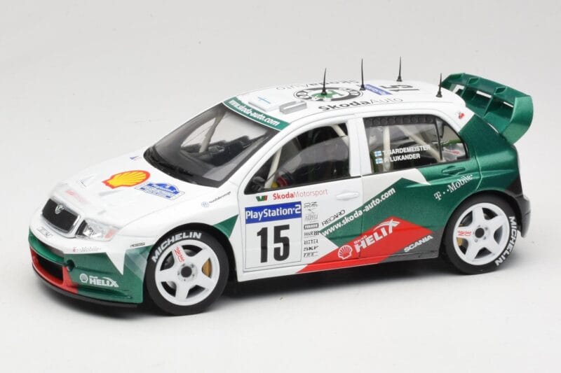 Skoda Fabia WRC #15 T. Gardemeister / P. Lukander WRC 1999 Solido 1:18 90457 Métal Moulé