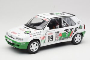 Skoda Felicia Kit Car #19 P. Sibera / P. Gross Tour de Corse 1995 IXO 1:18 18RMC149B Métal Moulé