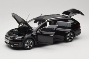 Skoda Octavia Mk4 Combi Marron Paudi Model 1:18 ZMR000005BRA Métal Moulé — image 2 sur 8