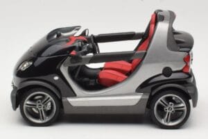 Smart Crossblade 450 Noir Minichamps 1:18 0013440V001C02Q00 Métal Moulé — image 4 sur 8
