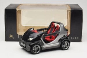 Smart Crossblade 450 Noir Minichamps 1:18 0013440V001C02Q00 Métal Moulé — image 8 sur 8