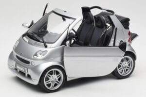 Smart Fortwo W450 Brabus Cabrio Argent Édition Concessionnaire Kyosho 1:18 0017769V001C05Q00 Métal Moulé — image 2 sur 8