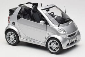 Smart Fortwo W450 Brabus Cabrio Argent Édition Concessionnaire Kyosho 1:18 0017769V001C05Q00 Métal Moulé — image 6 sur 8