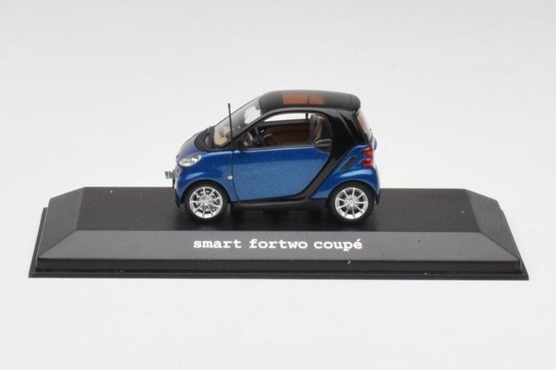 Smart Fortwo Coupe Aqua Bleu Metallic & Noir Minichamps 1:43 Q0022558V001C77Q00 Métal Moulé