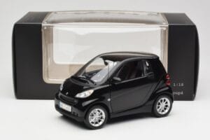 Smart Fortwo Coupé W451 Deep Noir Minichamps 1:18 Q0022563V001C02Q00 Métal Moulé — image 8 sur 8
