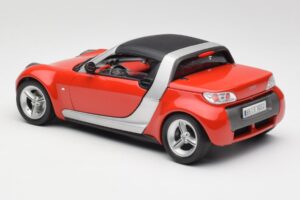 Smart Roadster Rouge Bburago 1:18 34099 Métal Moulé — image 7 sur 8