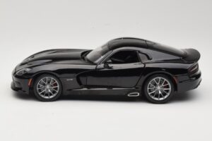SRT Viper GTS Noir Maisto 1:18 31128 Métal Moulé — image 4 sur 8