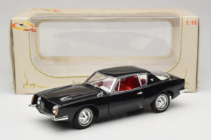 Studebaker Avanti Noir Signature Models 1:18 STUDEBAKER001 Métal Moulé — image 8 sur 8