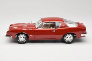 Studebaker Avanti Rouge Solido 1:18 421183270 Métal Moulé — image 4 sur 8
