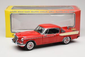 Studebaker Golden Hawk Apache Red Motor City 1:18 80009 Métal Moulé — image 8 sur 8