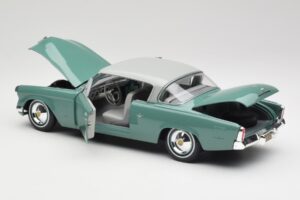 Studebaker Starliner Seafoam Vert & Shasta Blanc Maisto 1:18 31651 Métal Moulé — image 6 sur 8