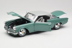 Studebaker Starliner Seafoam Vert & Shasta Blanc Maisto 1:18 31651 Métal Moulé — image 7 sur 8
