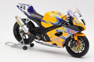 Suzuki GSX-R 1000 Team Alstare Corona Extra T. Corser WSB 2005 Minichamps 1:12 122052211 Métal Moulé — image 4 sur 6