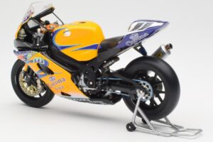 Suzuki GSX-R 1000 Team Alstare Corona Extra T. Corser WSB 2005 Minichamps 1:12 122052211 Métal Moulé — image 5 sur 6