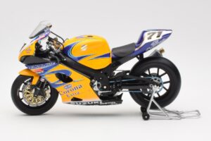 Suzuki GSX-R 1000 Team Alstare Corona Extra Y. Kagayama WSB 2005 Minichamps 1:12 122052271 Métal Moulé