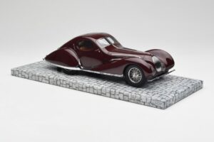 Talbot-Lago T150-C-SS Coupe Mullin Museum Minichamps 1:18 107117120 Métal Moulé — image 4 sur 6