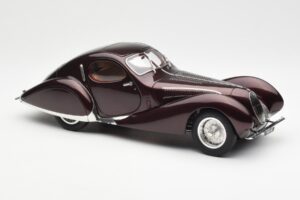 Talbot-Lago T150 C-SS Figoni & Falaschi Teardrop Bordeaux Foncé Métallisé CMC 1:18 M-179 Métal Moulé — image 6 sur 6