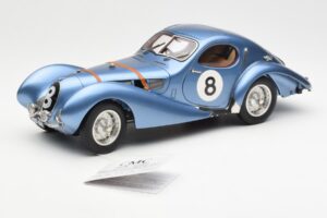 Talbot-Lago T150 C-SS #8 24 Hours of Le Mans 1939 CMC 1:18 M-167 Métal Moulé