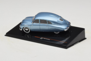 Tatra T600 Tatraplan Bleu IXO 1:43 CLC594N Métal Moulé — image 3 sur 4