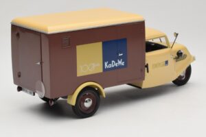 Tempo Hanseat 100 Jahre KaDeWe Minichamps 1:18 686354688 Métal Moulé — image 3 sur 8