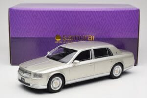 Toyota Century Silver Metallic Kyosho 1:18 KSR18036S Métal Moulé — image 6 sur 6