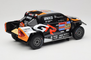 Toyota GR DKR Hilux Evo #211 H. Lategan / B. Cummings Rally Dakar 2025 IXO 1:18 18RMC237 Métal Moulé — image 2 sur 6